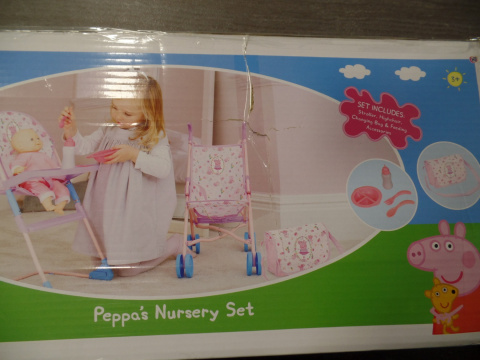 ŚWINKA PEPPA ZESTAW SPACERÓWKA + KRZESEŁKO DO KARMIENIA 1423628 - OUTLET ŚWINKA PEPPA ZESTAW SPACERÓWKA + KRZESEŁKO DO KARMIENIA 1423628 - OUTLET