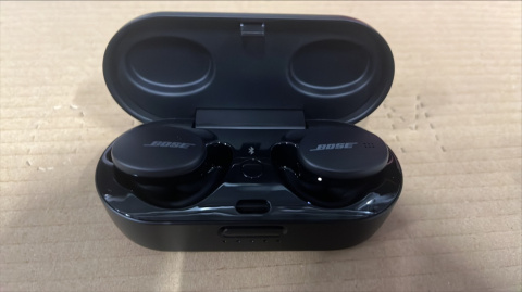 SŁUCHAWKI BOSE QUIETCOMFORT SPORT BLACK (805746-0010) - OUTLET SŁUCHAWKI BOSE QUIETCOMFORT SPORT BLACK (805746-0010) - OUTLET