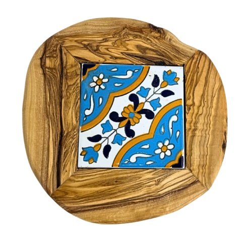 Deska z drewna oliwnego do krojenia serwowania 18x19cm Deska z drewna oliwnego do krojenia serwowania 18x19cm