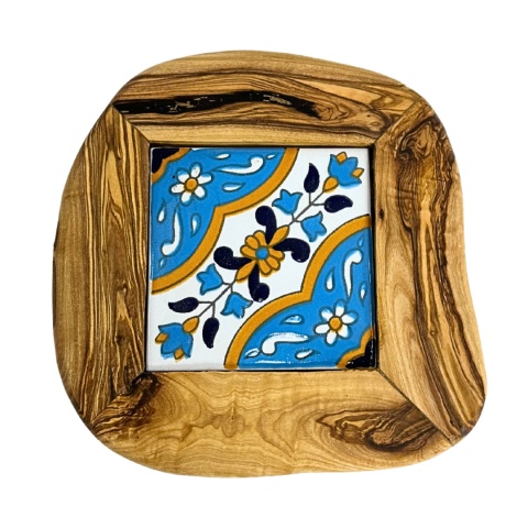 Deska z drewna oliwnego do krojenia serwowania 18x19cm Deska z drewna oliwnego do krojenia serwowania 18x19cm