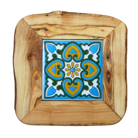 Deska z drewna oliwnego do krojenia serwowania wzór 6 20x20cm Deska z drewna oliwnego do krojenia serwowania wzór 6 20x20cm