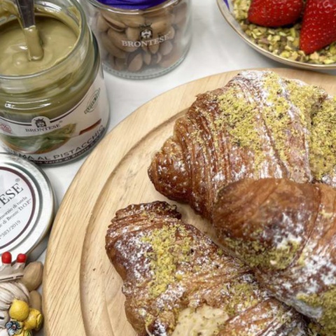 KREM PISTACJOWY 30% Gustosa włoski BRONTESE z Sycylii 1kg gastronomia KREM PISTACJOWY 30% Gustosa włoski BRONTESE z Sycylii 1kg gastronomia